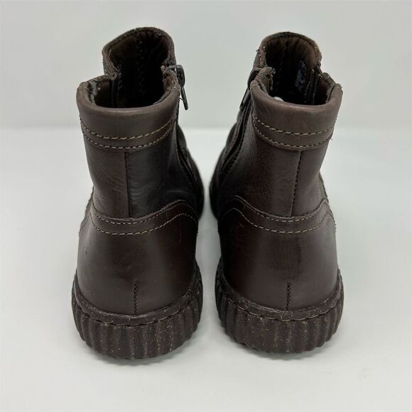Clarks Caroline Orchid Chocolate Brown Leather Flat Ankle Boots Size 9.5 Wide - Picture 7 of 11